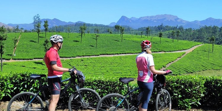 Top 10 Tourist Places you must visit in Valparai